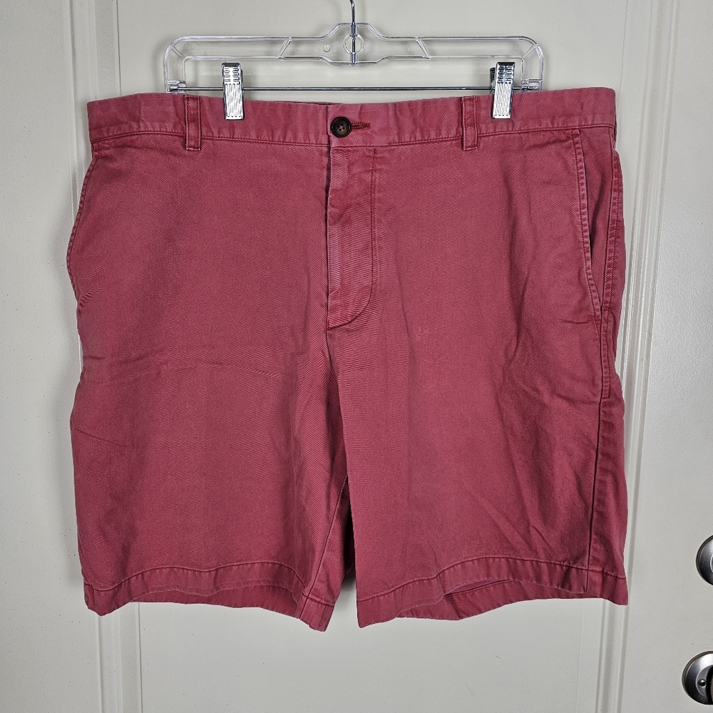 Southern Tide Men's Shorts Pink Size 38